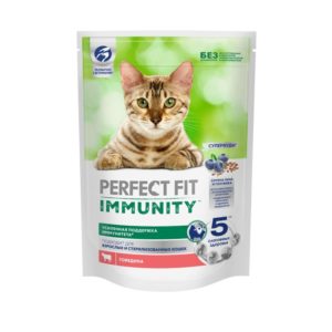 Сухой корм Perfect Fit Immunity для иммунитета кошек, говядина, семена льна, голубика 580 г