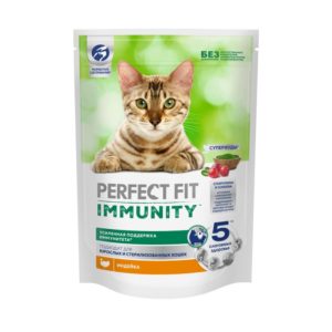 Сухой корм Perfect Fit Immunity для иммунитета кошек, индейка, спирулина и клюква, 580 г