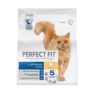 Cухой полнорационный корм PERFECT FIT для живущих в помещении взрослых кошек, с курицей, 1.2 кг