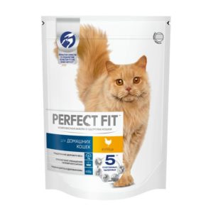 Cухой полнорационный корм PERFECT FIT для живущих в помещении кошек, с курицей, 650 г