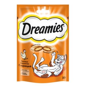 Лакомство для кошек Dreamies подушечки с курицей, 30 г